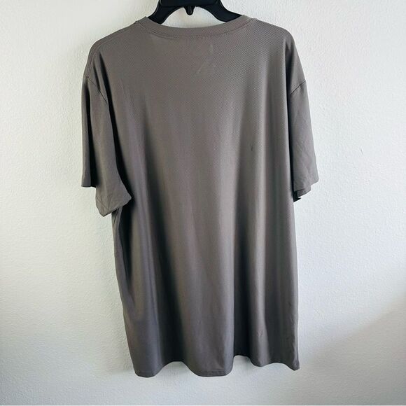 Duluth Trading Lot Of 2 Athletic Tee Shirts Women’s Size 2X White And Gray - Picture 2 of 9